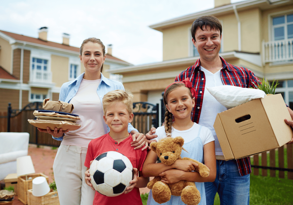 moveplus relocation family relocating to Canada